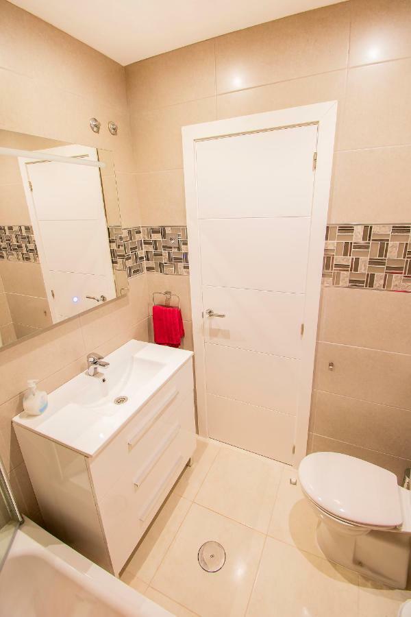 Alta Loma Costa Apartment ฟูเอนฮิโรลา ภายนอก รูปภาพ